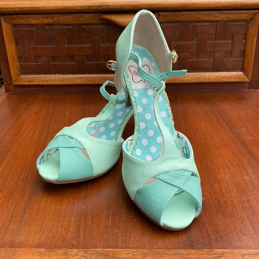 Sea foam green pinup heels
